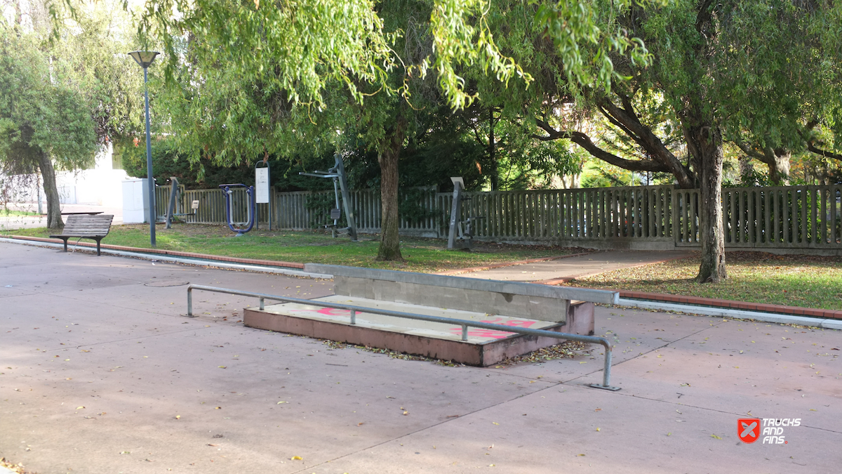 Alameda Roentgen Skatepark